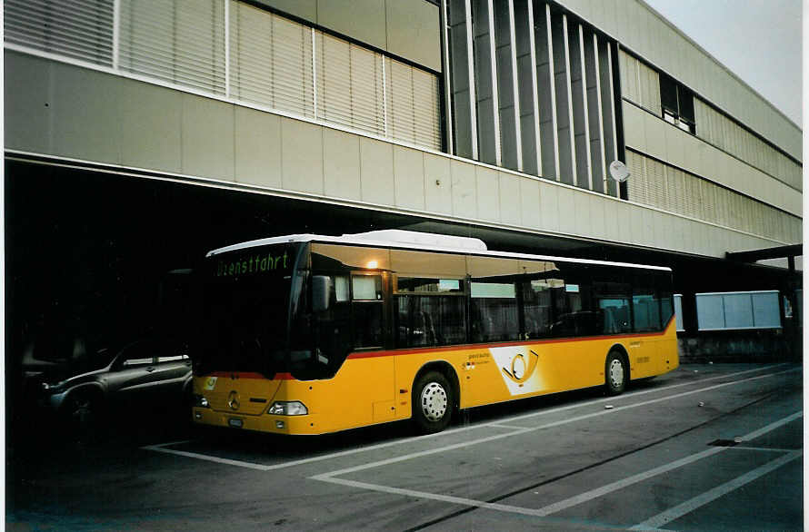 (092'513) - PostAuto Bern - Nr. 532/BE 615'595 - Mercedes (ex P 25'235) am 17. M�rz 2007 in Bern, Postautostation