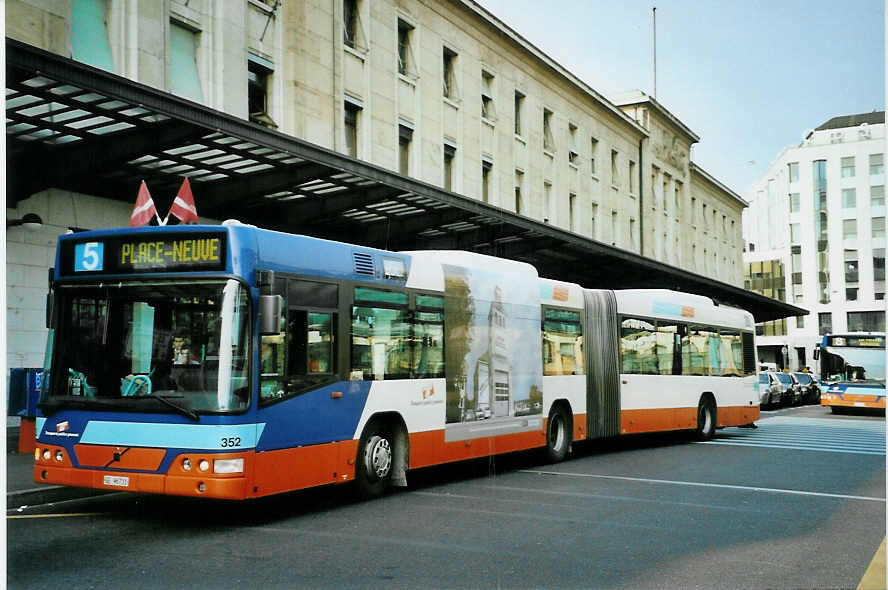 (092'917) - TPG Gen�ve - Nr. 352/GE 96'731 - Volvo am 17. M�rz 2007 beim Bahnhof Gen�ve