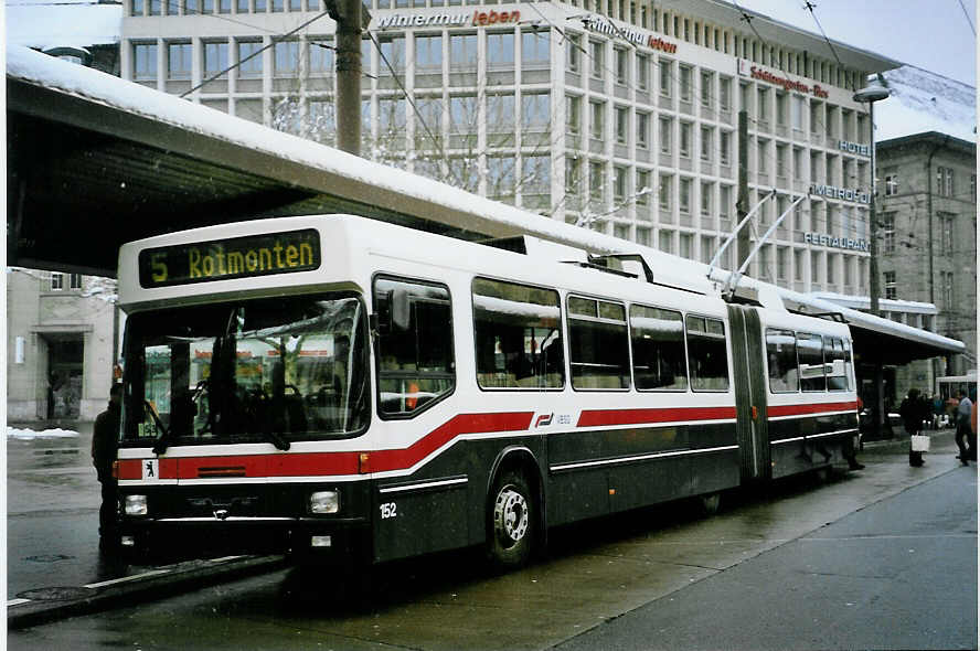 (093'105) - VBSG St. Gallen - Nr. 152 - NAW/Hess Gelenktrolleybus am 22. M�rz 2007 beim Bahnhof St. Gallen