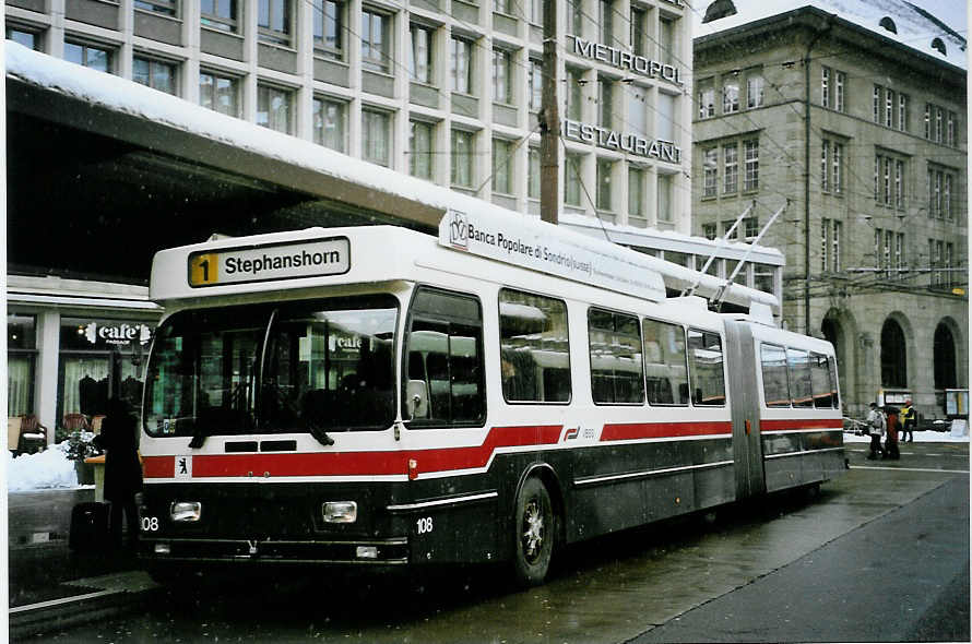 (093'106) - VBSG St. Gallen - Nr. 108 - Saurer/Hess Gelenktrolleybus am 22. M�rz 2007 beim Bahnhof St. Gallen