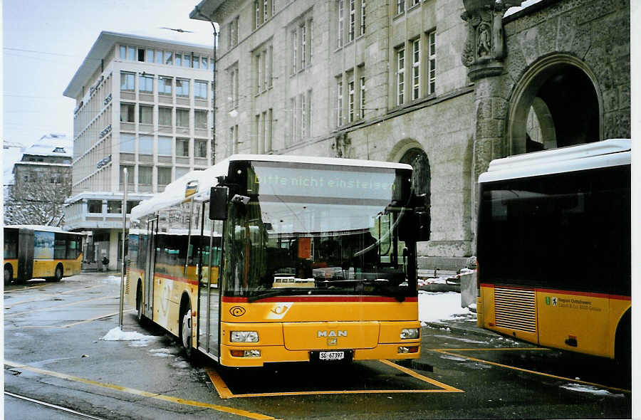 (093'116) - Schwizer, Goldach - SG 67'397 - MAN am 22. M�rz 2007 beim Bahnhof St. Gallen