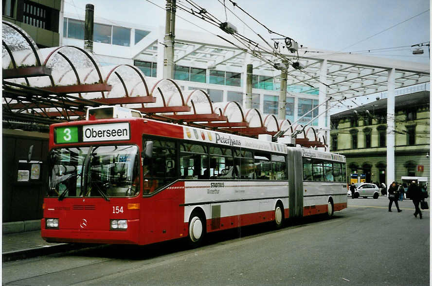 (093'210) - SW Winterthur - Nr. 154 - Mercedes Gelenktrolleybus am 22. M�rz 2007 beim Hauptbahnhof Winterthur