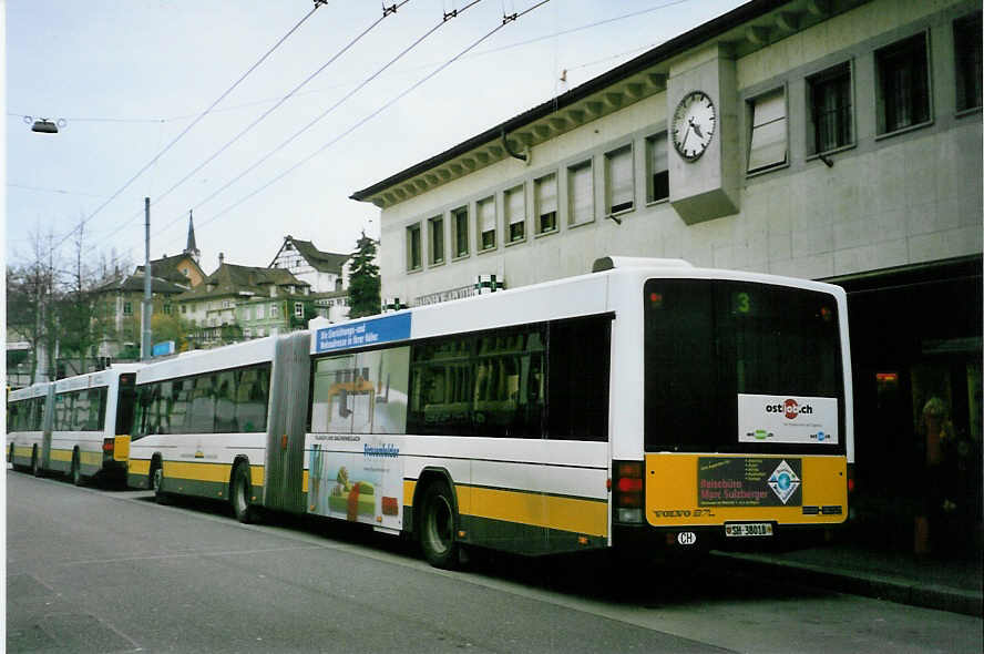 (093'306) - VBSH Schaffhausen - Nr. 18/SH 38'018 - Volvo/Hess am 22. M�rz 2007 beim Bahnhof Schaffhausen