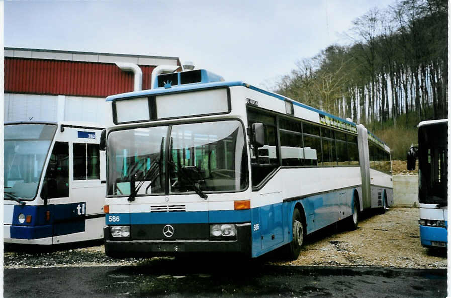 (093'426) - VBZ Z�rich - Nr. 586 - Mercedes am 25. M�rz 2007 in Safnern, BTR