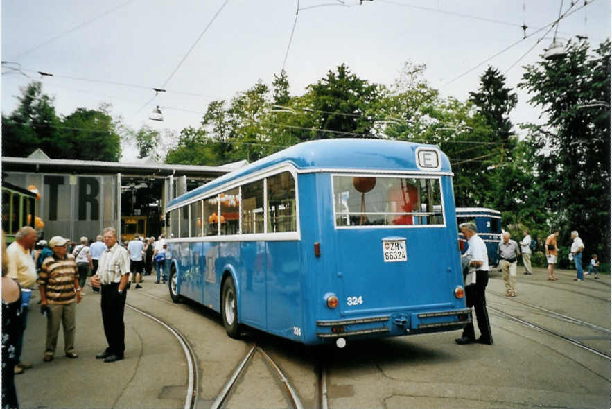 (094'634) - VBZ Z�rich - Nr. 324/ZH 66'324 - FBW/T�scher am 26. Mai 2007 in Z�rich, Burgwies