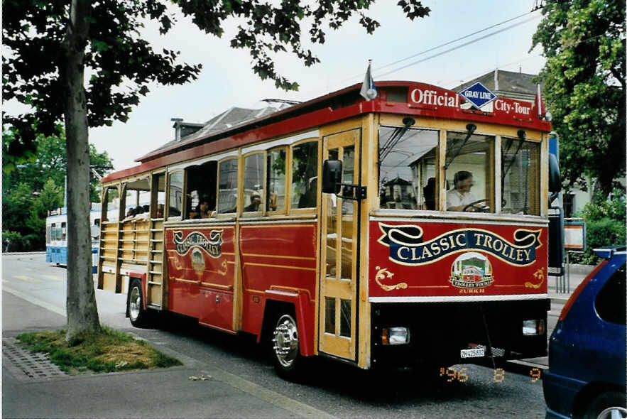 (094'731) - Meier, Z�rich - ZH 425'832 - Classic Trolley am 26. Mai 2007 in Z�rich, Kunsthaus