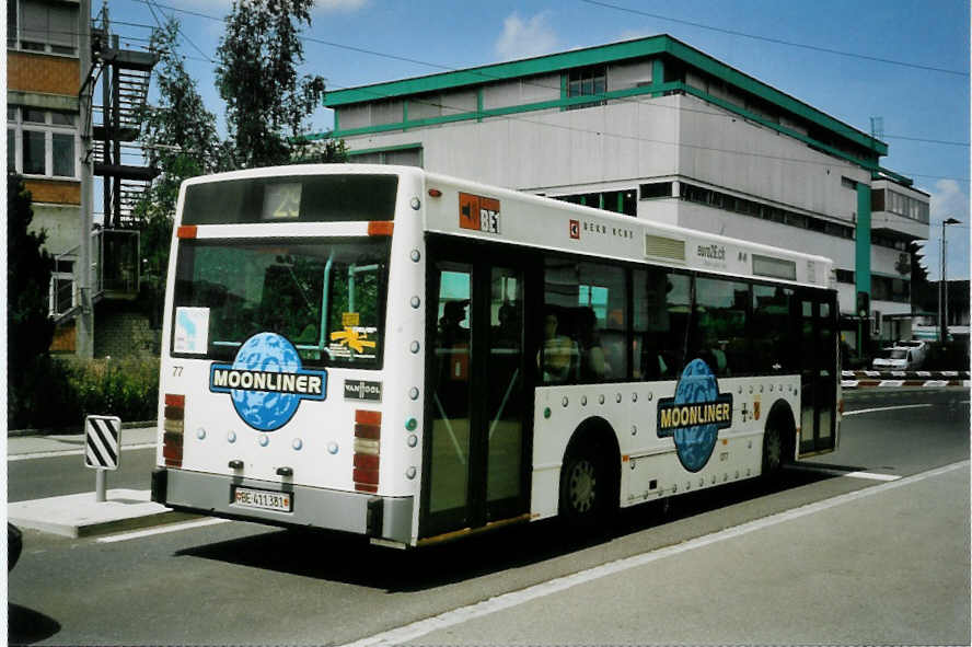 (095'410) - Peyer, Niederwangen - Nr. 77/BE 411'381 - Van Hool am 8. Juni 2007 in K�niz, Br�hlplatz