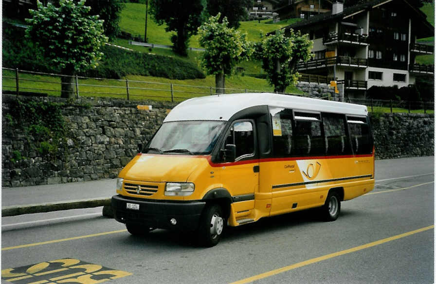 (095'527) - TPC Aigle - VD 1254 - Renault am 23. Juni 2007 beim Bahnhoh Le S�pey