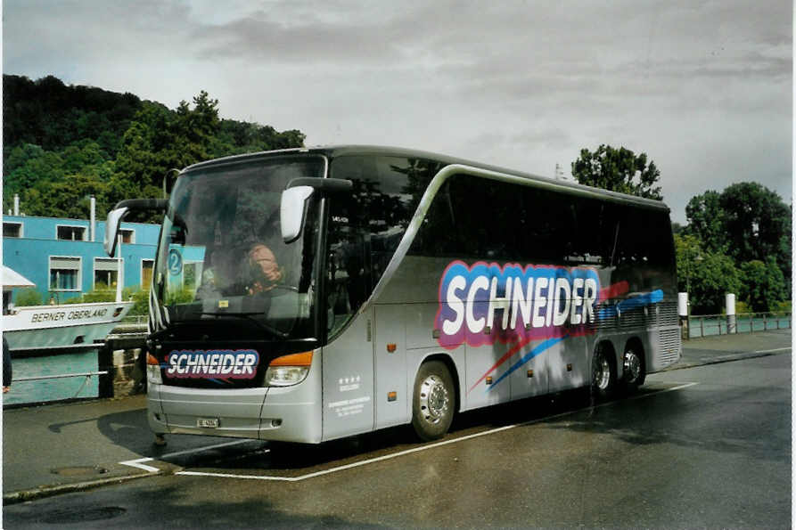(095'830) - Schneider, Kirchberg - BE 4334 - Setra am 4. Juli 2007 bei der Schiffl�ndte Thun