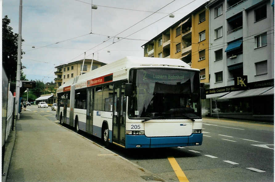 (096'731) - VBL Luzern - Nr. 205 - Hess/Hess Gelenktrolleybus am 23. Juli 2007 in Emmenbr�cke, Sprengi