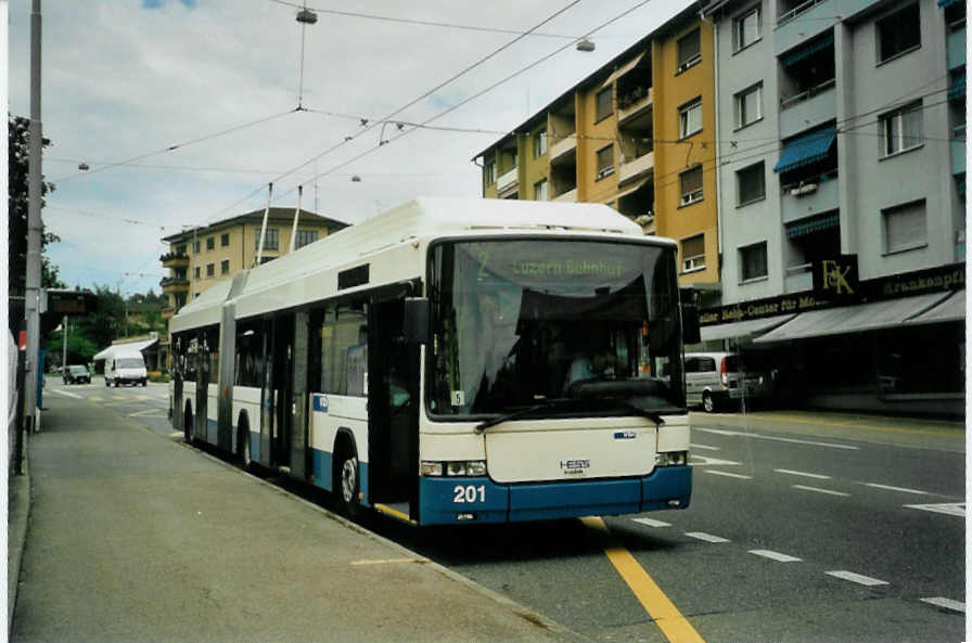 (096'736) - VBL Luzern - Nr. 201 - Hess/Hess Gelenktrolleybus am 23. Juli 2007 in Emmenbr�cke, Sprengi