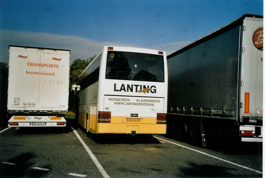 (098'804) - Aus Holland: Lanting, Hoogeveen - Nr. 19/BJ-ZJ-07 - Van Hool am 24. September 2007 in Saverne, Autobahnrastst�tte