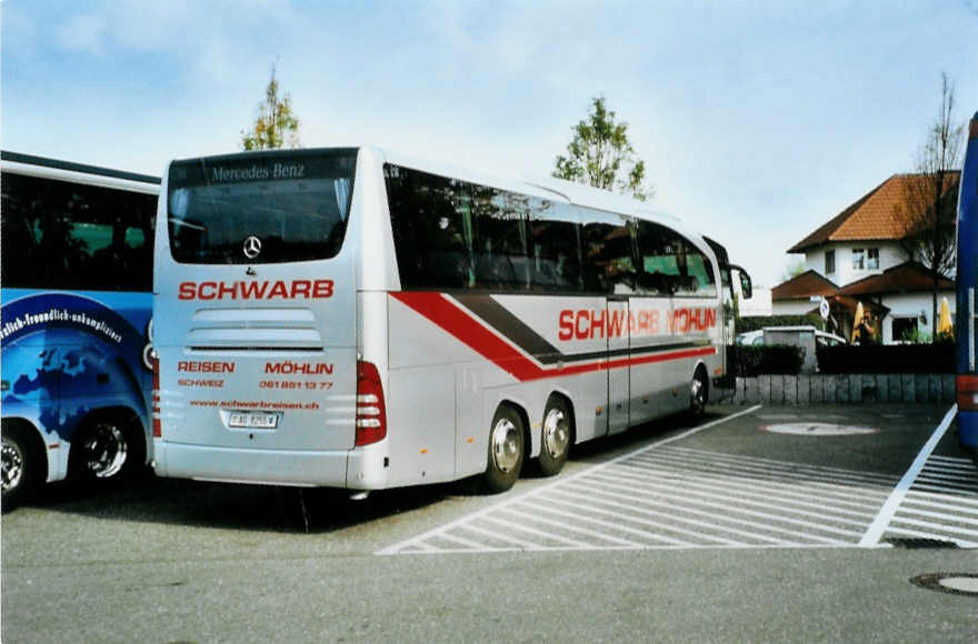 (099'630) - Aus der Schweiz: Schwarb, M�hlin - Nr. 29/AG 8255 - Mercedes am 2. Oktober 2007 in Rust, Europapark