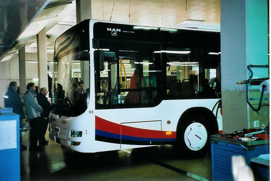 (101'003) - RVBW Wettingen - Nr. 93 - MAN/G�ppel am 3. November 2007 in Wettingen, Garage