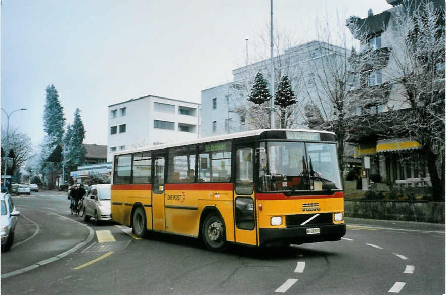 (102'419) - Lengacher, M�nsingen - Nr. 4/BE 26'963 - Volvo/Hess (ex Steiner, Messen) am 27. Dezember 2007 beim Bahnhof M�nsingen