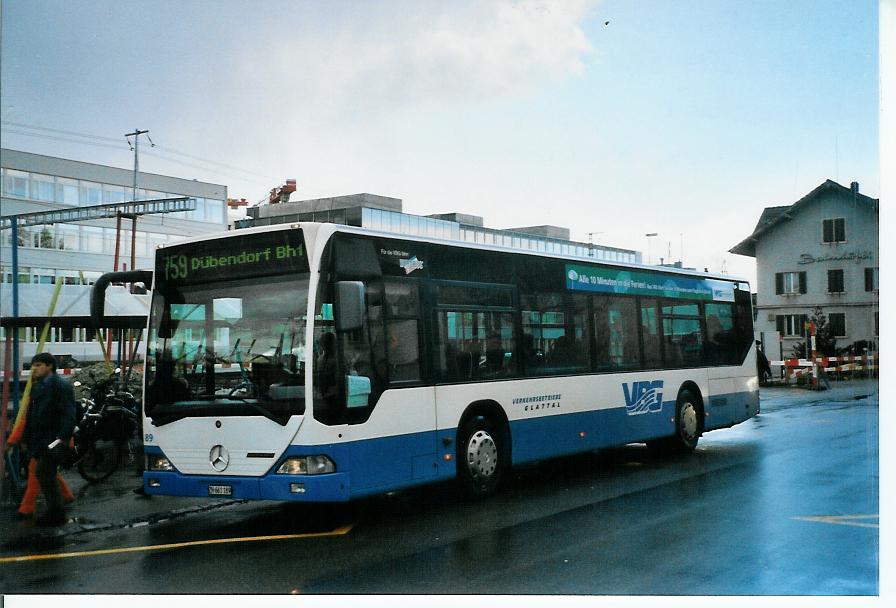 (103'430) - Welti-Furrer, Z�rich - Nr. 89/ZH 661'189 - Mercedes am 7. Januar 2008 beim Bahnhof Wallisellen
