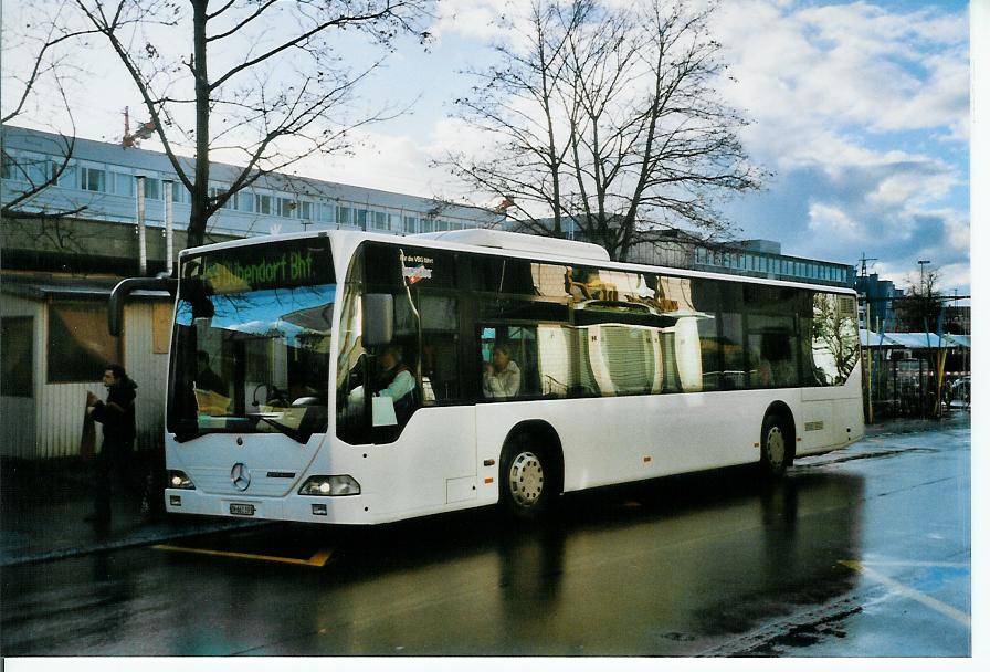(103'432) - Welti-Furrer, Z�rich - Nr. 91/ZH 661'191 - Mercedes am 7. Januar 2008 beim Bahnhof Wallisellen