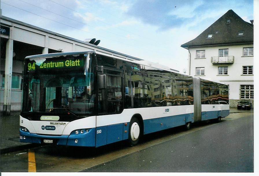 (103'434) - VBZ Z�rich - Nr. 550/ZH 730'550 - Neoplan am 7. Januar 2008 beim Bahnhof Z�rich-Oerlikon