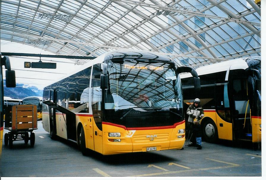 (103'903) - PostAuto Graub�nden - GR 162'983 - MAN am 4. Februar 2008 in Chur, Postautostation