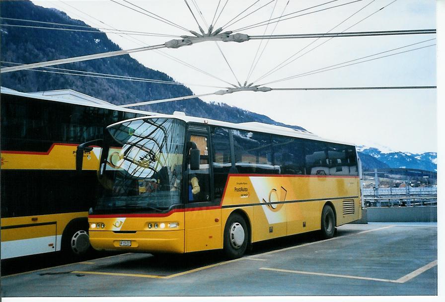 (104'007) - PostAuto Graub�nden - GR 159'207 - Neoplan (ex P 25'082) am 4. Februar 2008 in Chur, Postautostation