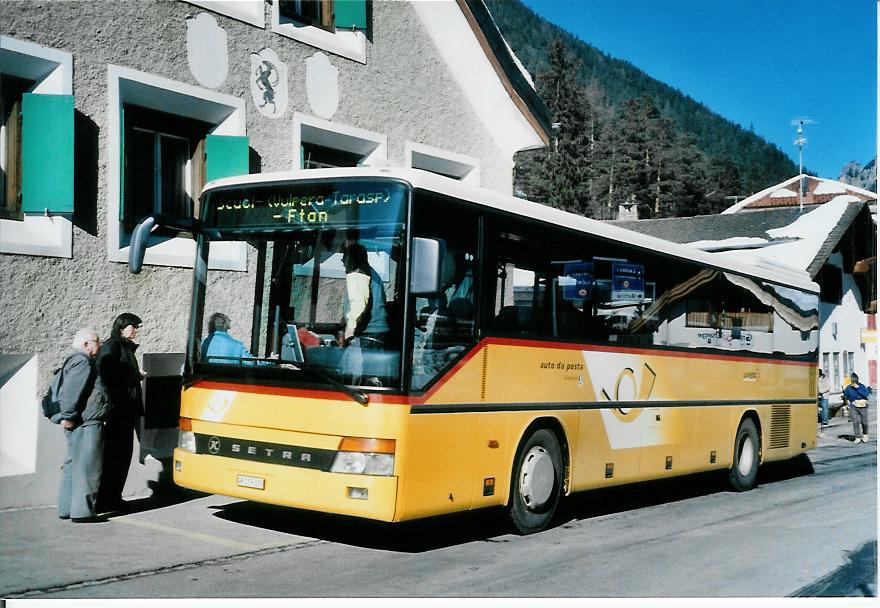 (104'421) - PostAuto Graub�nden - GR 159'300 - Setra (ex P 25'695) am 19. Februar 2008 in Martina, Post
