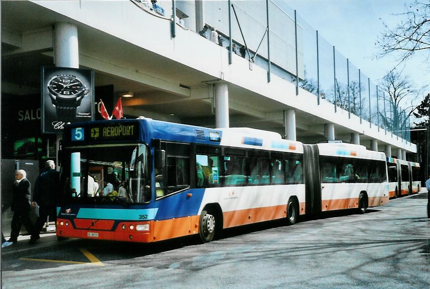 (105'121) - TPG Gen�ve - Nr. 352/GE 96'731 - Volvo am 15. M�rz 2008 in Gen�ve, Palexpo