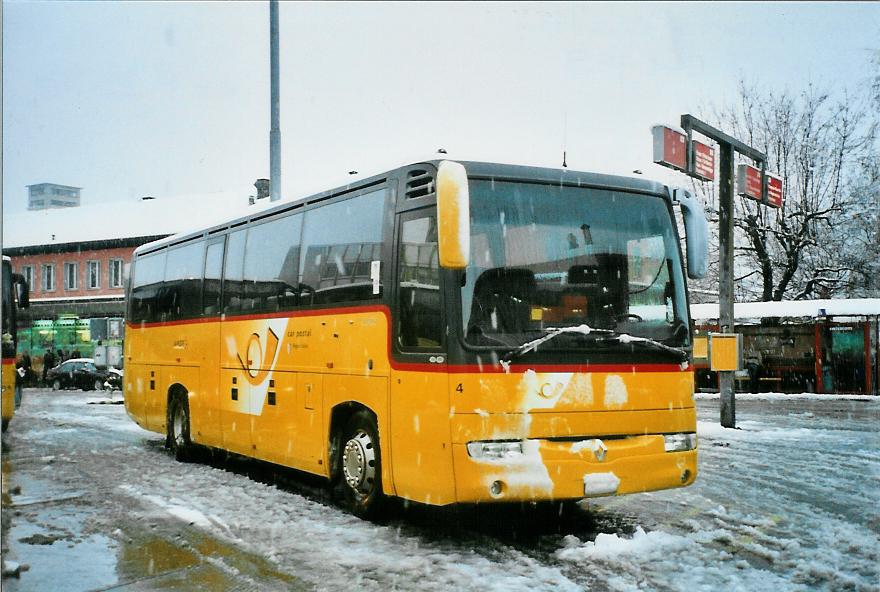 (105'633) - PostAuto Wallis - Nr. 4/VS 241'995 - Renault (ex P 25'206) am 21. M�rz 2008 beim Bahnhof Sion