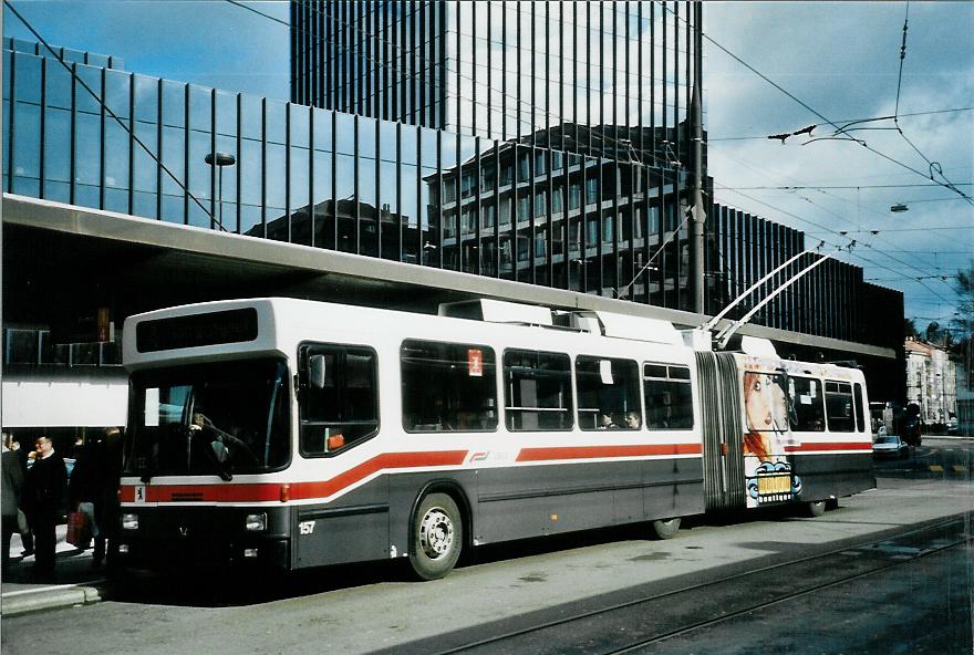 (105'830) - VBSG St. Gallen - Nr. 157 - NAW/Hess Gelenktrolleybus am 29. M�rz 2008 beim Bahnhof St. Gallen