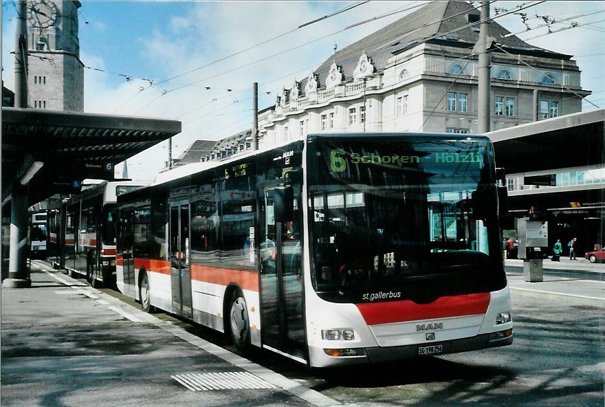 (105'832) - St. Gallerbus, St. Gallen - Nr. 256/SG 198'256 - MAN am 29. M�rz 2008 beim Bahnhof St. Gallen
