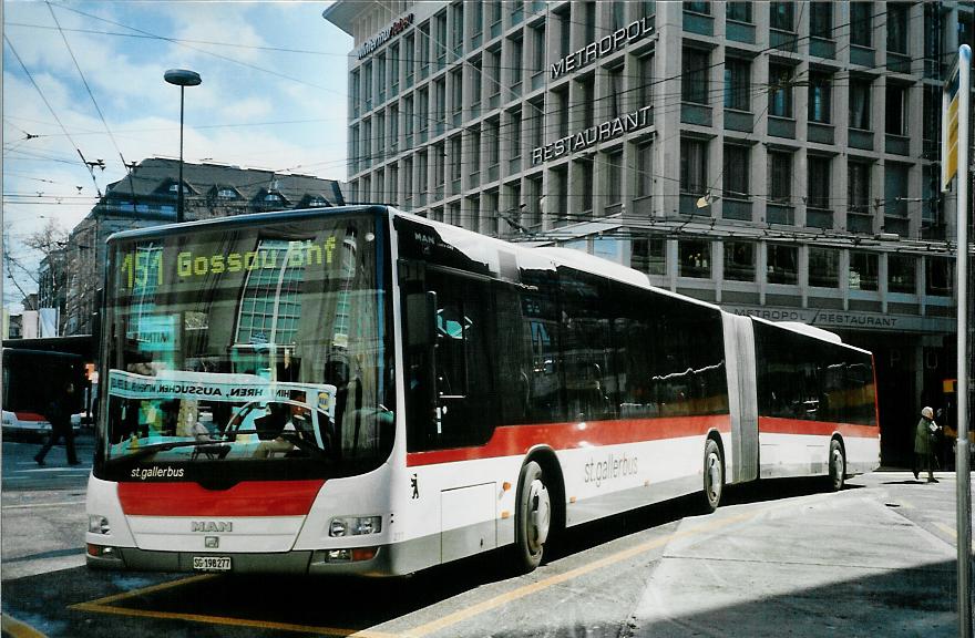 (105'902) - St. Gallerbus, St. Gallen - Nr. 277/SG 198'277 - MAN am 29. M�rz 2008 beim Bahnhof St. Gallen