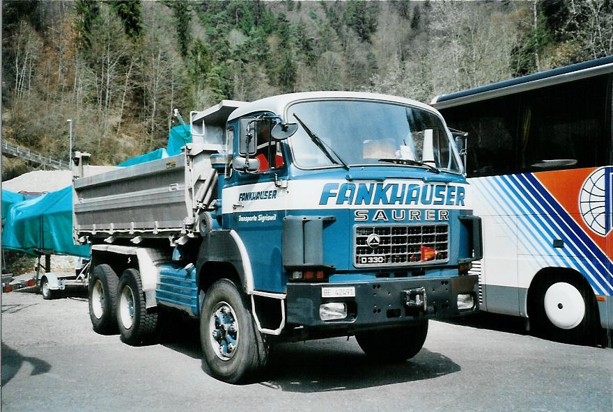 (106'022) - Aus dem Archiv: Fankhauser, Sigriswil - BE 42'491 - Saurer am 30. M�rz 2008 in Gunten, Garage