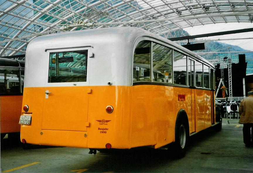 (107'227) - R�llin, Hirzel - ZH 31'371 U - FBW/T�scher (ex Egger, Grafenried; ex P 24'586; ex P 1414) am 24. Mai 2008 in Chur, Postautostation