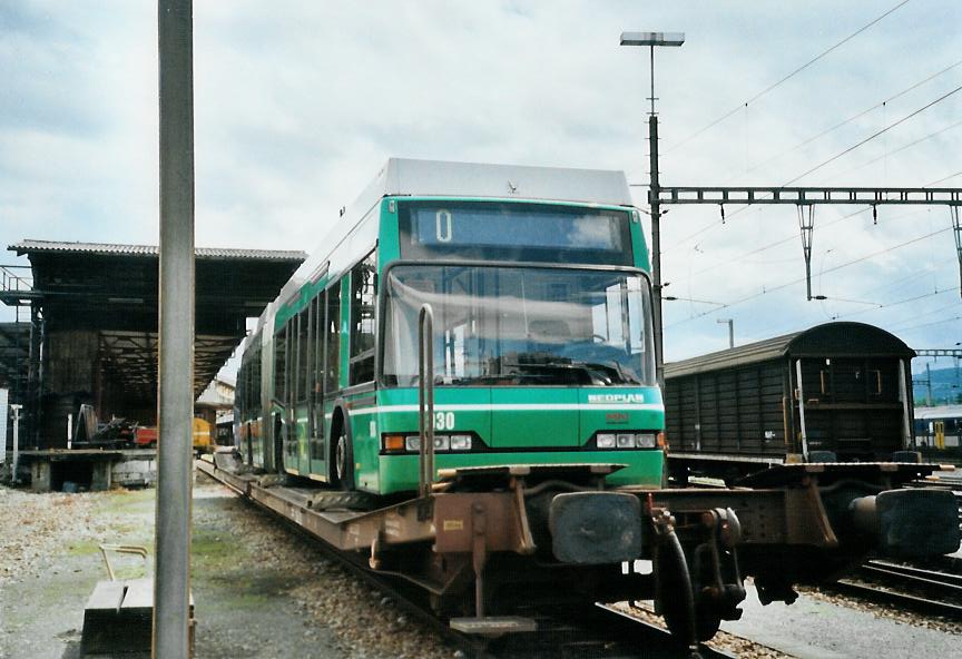 (108'826) - BVB Basel - Nr. 930 - Neoplan Gelenktrolleybus am 7. Juli 2008 in Basel, G�terbahnhof Wolf