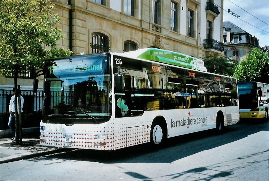 (109'828) - TN Neuch�tel - Nr. 299/NE 74'299 - MAN am 2. August 2008 in Neuch�tel, Place Pury