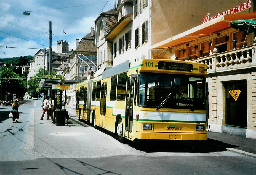 (109'836) - TN Neuch�tel - Nr. 101 - NAW/Hess Gelenktrolleybus am 2. August 2008 in Neuch�tel, Place Pury
