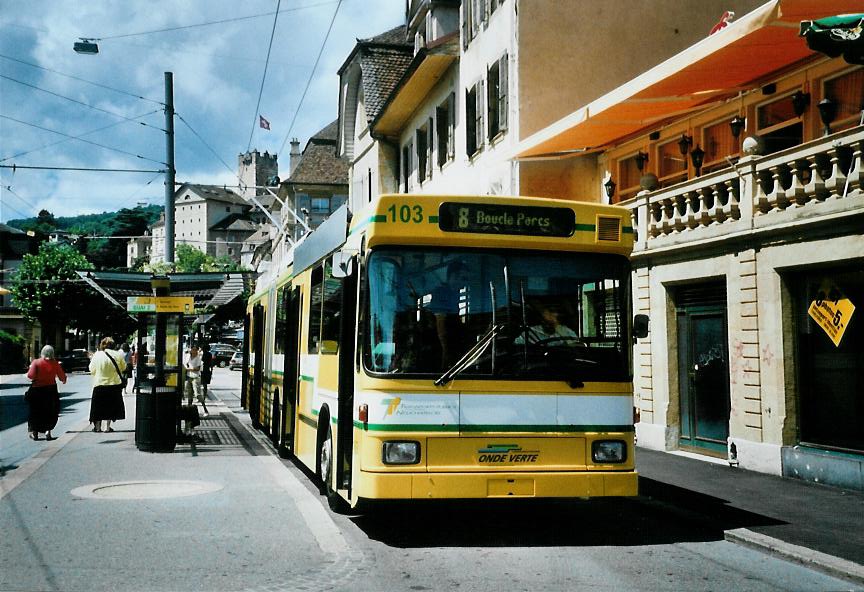 (109'907) - TN Neuch�tel - Nr. 103 - NAW/Hess Gelenktrolleybus am 2. August 2008 in Neuch�tel, Place Pury