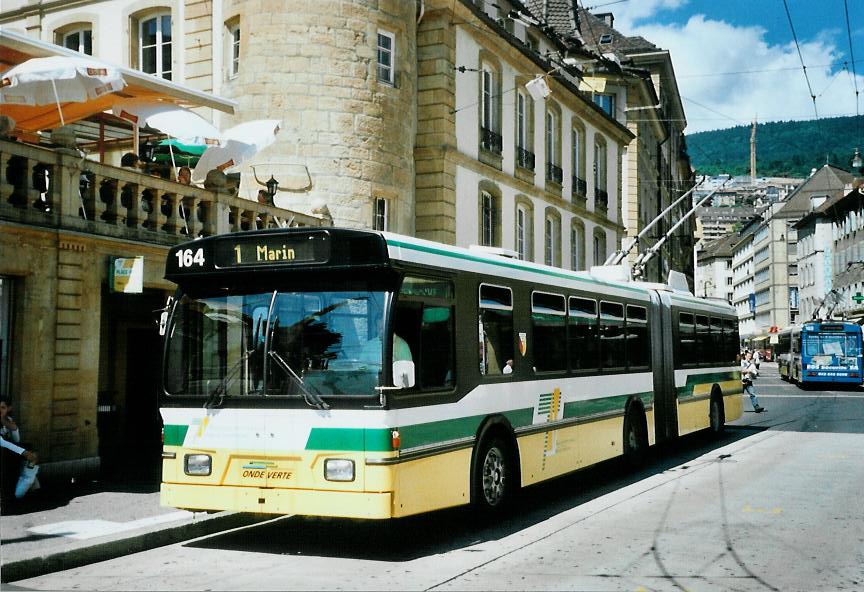 (109'909) - TN Neuch�tel - Nr. 164 - FBW/Hess Gelenktrolleybus am 2. August 2008 in Neuch�tel, Place Pury