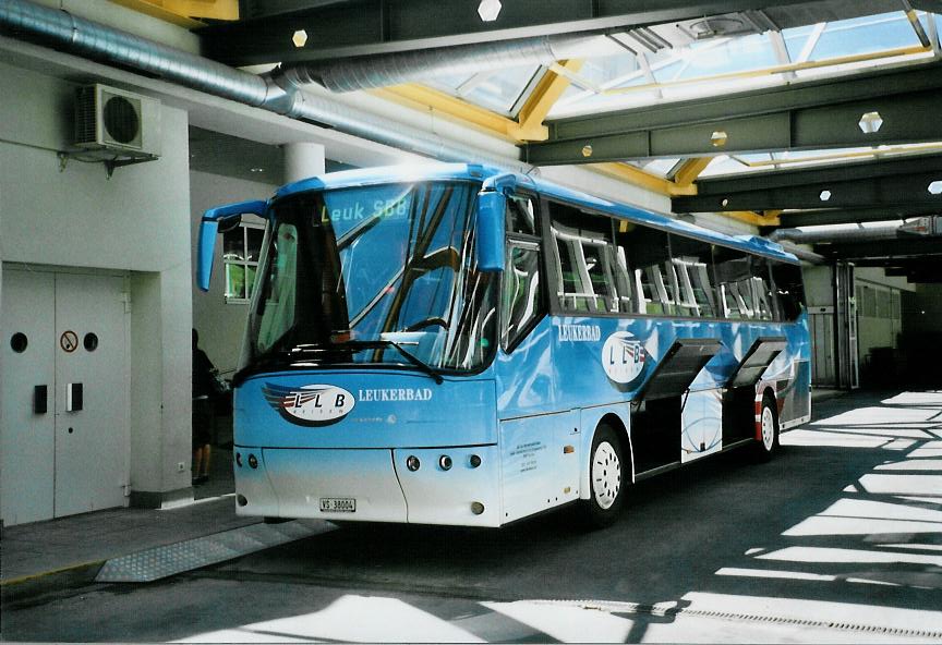 (109'936) - LLB Susten - Nr. 4/VS 38'004 - Bova am 3. August 2008 in Leukerbad, Busbahnhof