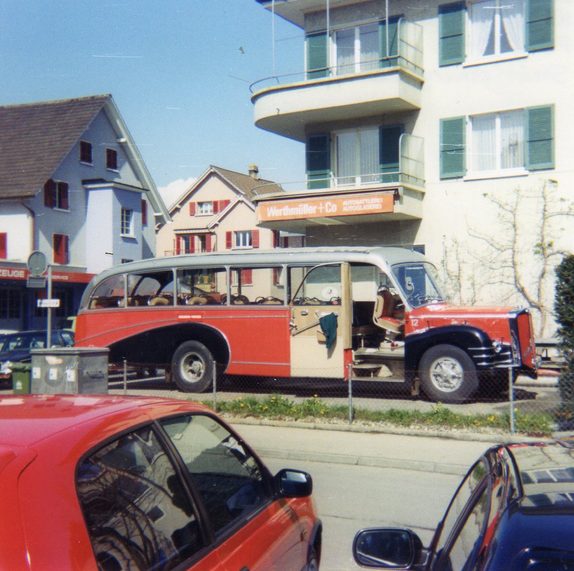 (11-03) - Aus dem Archiv: AFA Adelboden - Nr. 12/BE 26'702 - FBW/R&J im April 1993 in Steffisburg, Autosattlerei Werthm�ller