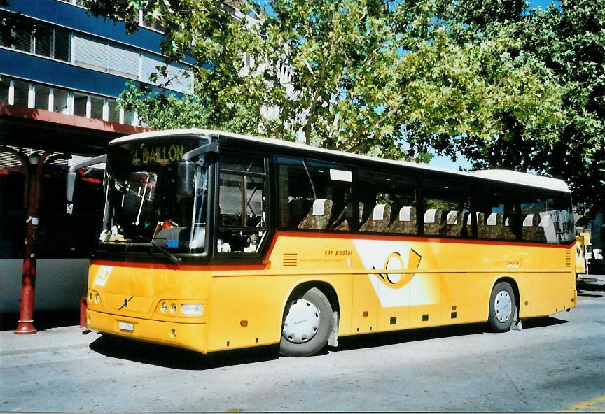 (110'016) - Ev�quoz, Erde - VS 81'888 - Volvo am 3. August 2008 beim Bahnhof Sion