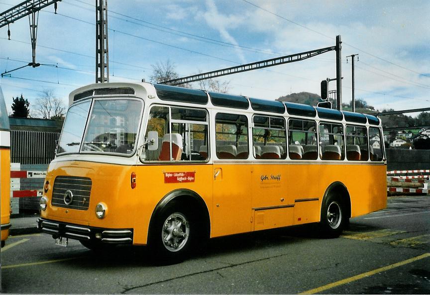 (111'814) - Streiff, Gelterkinden - AG 306'557 - Saurer/Gangloff (ex Oldie-Tours Z�risee, Wollerau; ex OTAG, Wald; ex Leibundgut, Obergoldbach; ex Krebs, Belpberg) am 2. November 2008 beim Bahnhof Gelterkinden