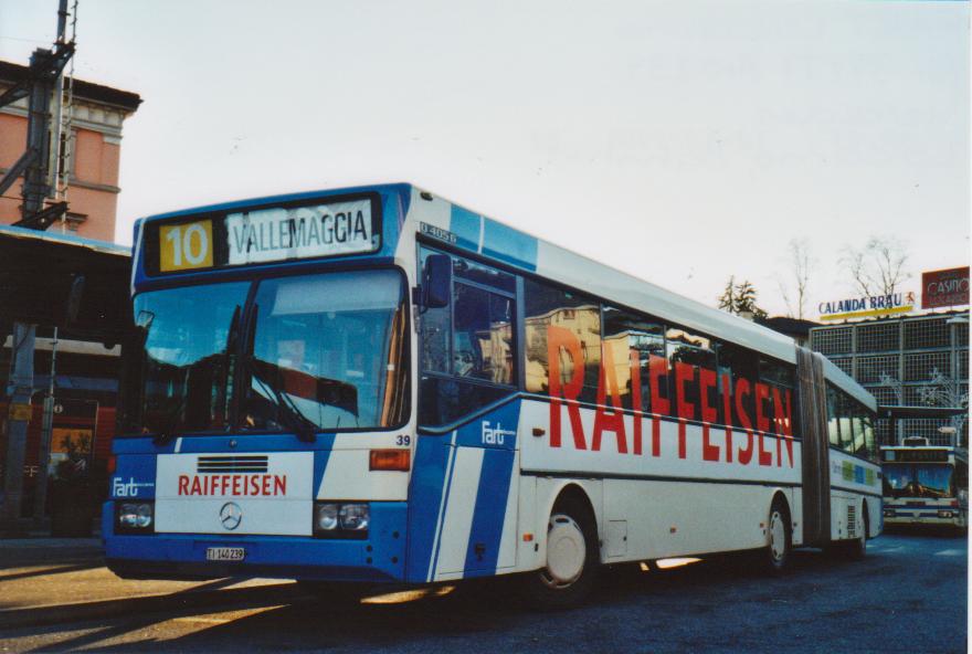 (112'429) - FART Locarno - Nr. 39/TI 140'239 - Mercedes (ex Pflieger, D-B�blingen Nr. 16) am 8. Dezember 2008 beim Bahnhof Locarno