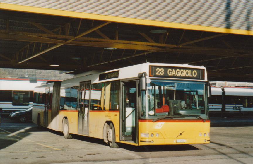 (112'505) - Autopostale, Mendrisio - TI 6142 - Volvo (ex Vorf�hrfahrzeug Volvo, D-Heilbronn) am 9. Dezember 2008 beim Bahnhof Mendrisio