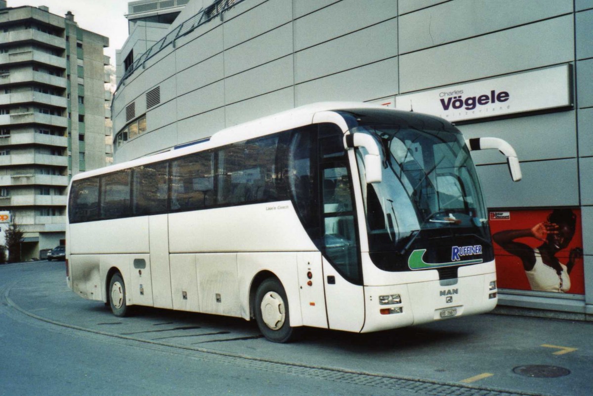 (114'331) - Ruffiner, Turtmann - VS 16'677 - MAN am 15. Februar 2009 in Visp, Coop