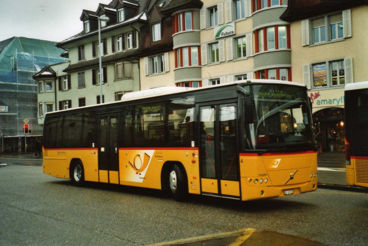 (114'428) - Br�ndli, Elfingen - Nr. 4/AG 43'119 - Volvo am 17. Februar 2009 beim Bahnhof Brugg