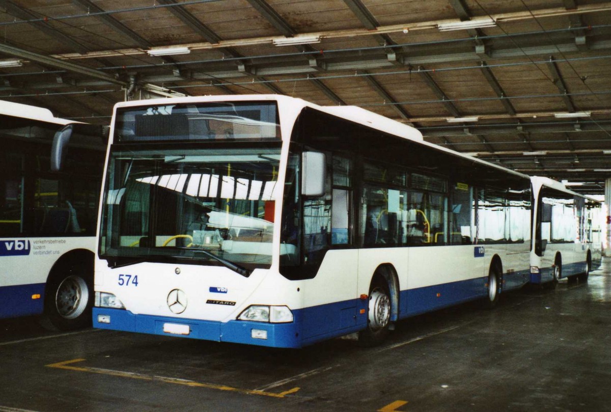 (114'801) - VBL Luzern - Nr. 574/LU 15'060 - Mercedes am 7. M�rz 2009 in Luzern, Depot