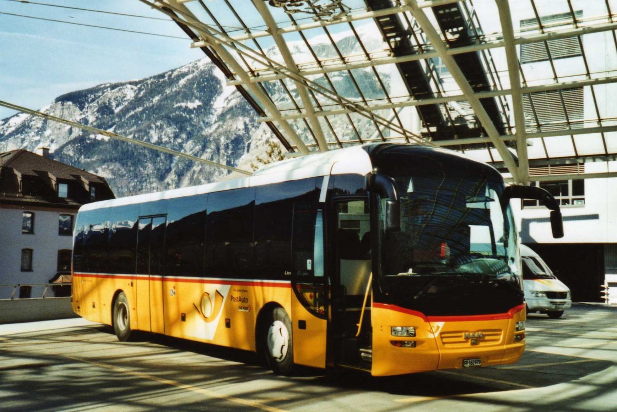 (115'115) - PostAuto Graub�nden - GR 162'979 - MAN am 14. M�rz 2009 in Chur, Postautostation