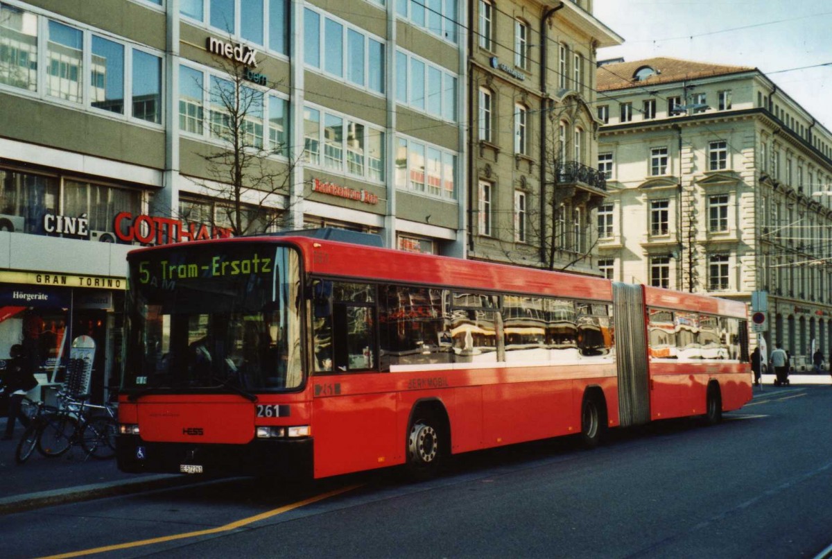 (115'136) - Bernmobil, Bern - Nr. 261/BE 572'261 - Volvo/Hess am 16. M�rz 2009 beim Bahnhof Bern