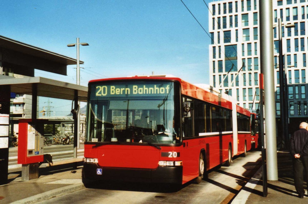 (115'236) - Bernmobil, Bern - Nr. 20 - NAW/Hess Gelenktrolleybus am 16. M�rz 2009 in Bern, Wankdorf