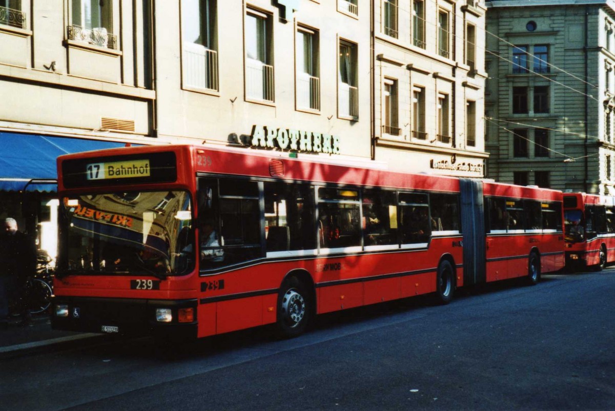 (115'302) - Bernmobil, Bern - Nr. 239/BE 513'239 - MAN am 16. M�rz 2009 in Bern, Hirschengraben